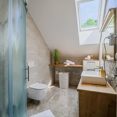 Lägenhet Loti With Private Hot Tub